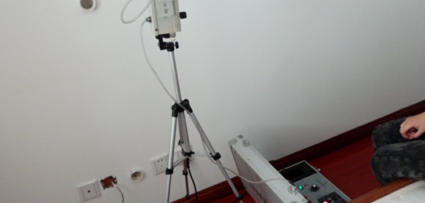 工作人員上門檢查